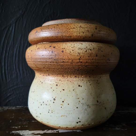 Studio Art Pottery Handmade Speckled Squat Vase MCM Signed Hass - Picture 3 of 8